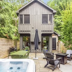 Modern Douglas Hideaway | Hot Tub & Patio