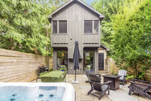 Modern Douglas Hideaway | Hot Tub & Patio - Image 1
